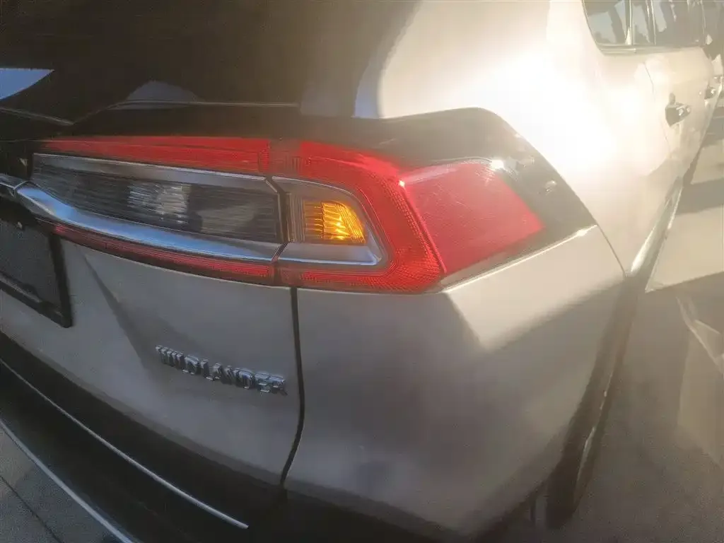 Toyota Wildlander 2021 из CN, фото 5