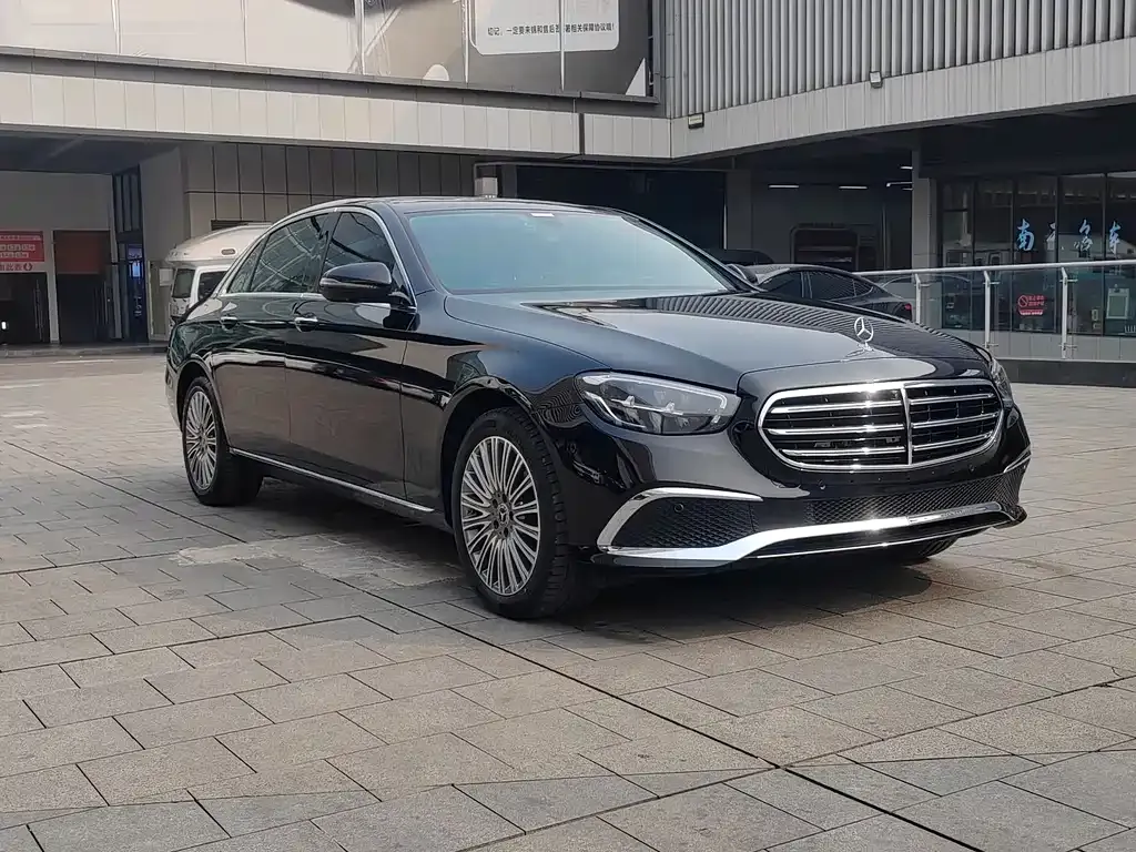 Mercedes-Benz E-Class 2023 из CN, фото 6
