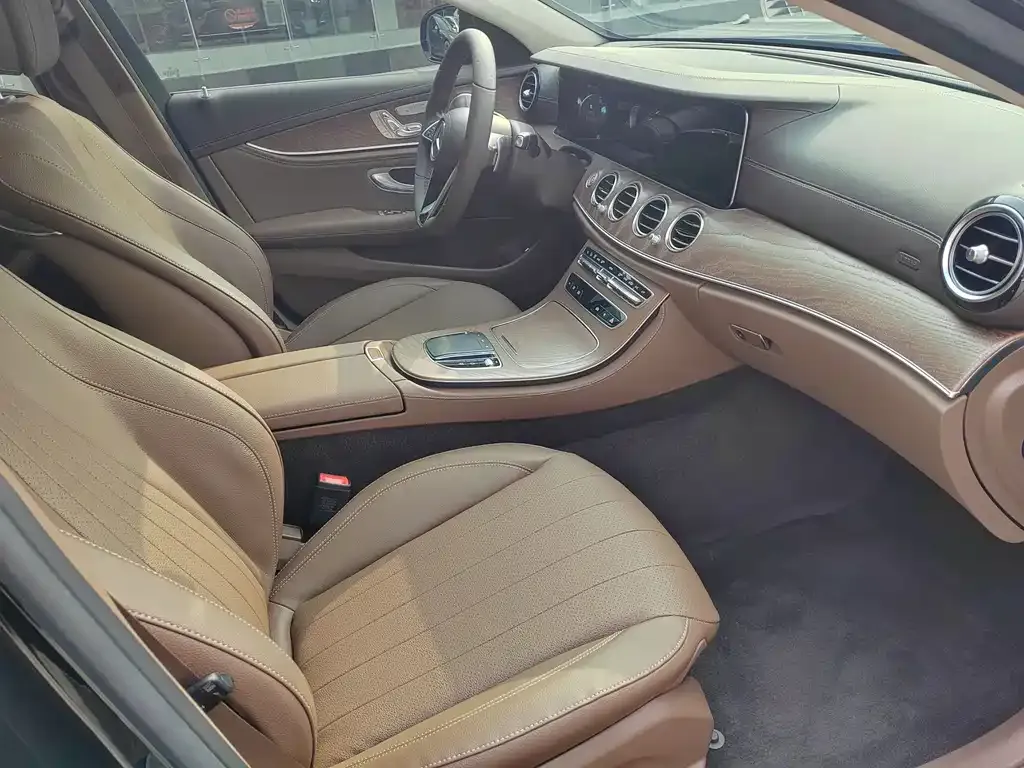 Mercedes-Benz E-Class 2023 из CN, фото 2