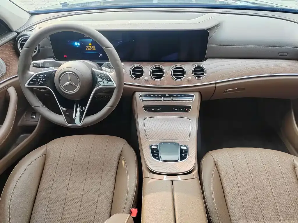 Mercedes-Benz E-Class 2023 из CN, фото 9