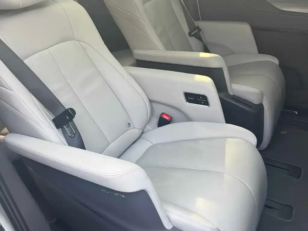 Buick GL8 2025 из CN, фото 3