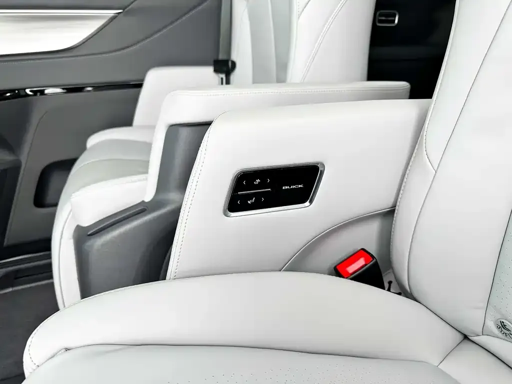 Buick GL8 2025 из CN, фото 5