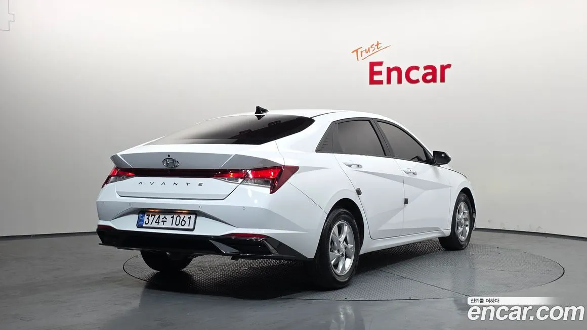 Hyundai AVANTE — фото 5