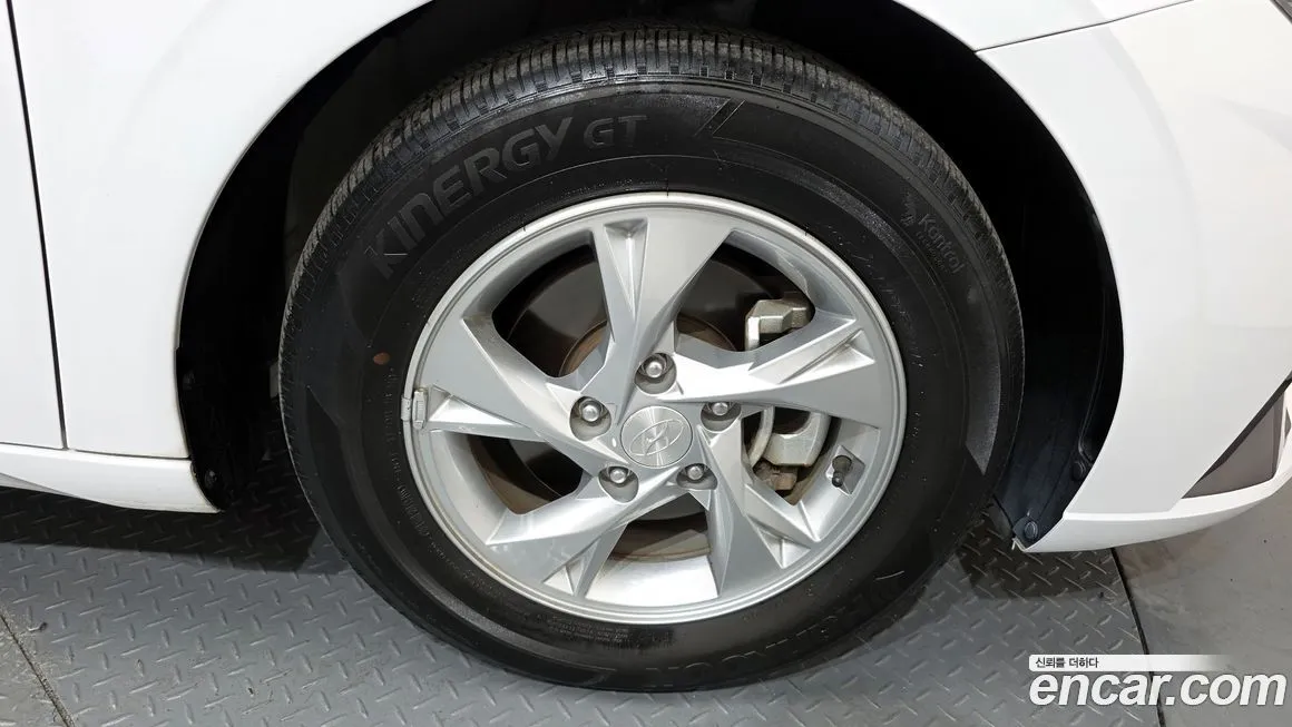 Hyundai AVANTE — фото 6