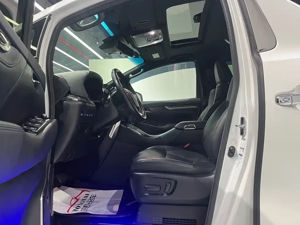 Toyota Alphard 2021 из CN, фото 6