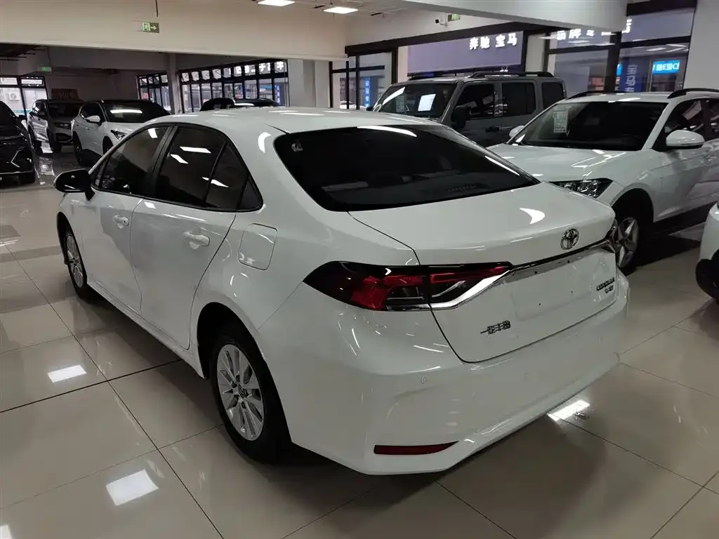 Toyota Corolla 2024 из CN, фото 7