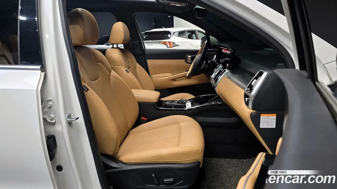 Kia Sorento — фото 6