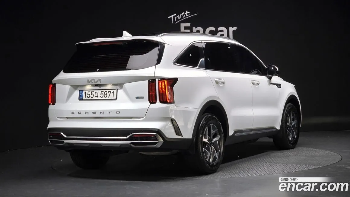 Kia Sorento — фото 9