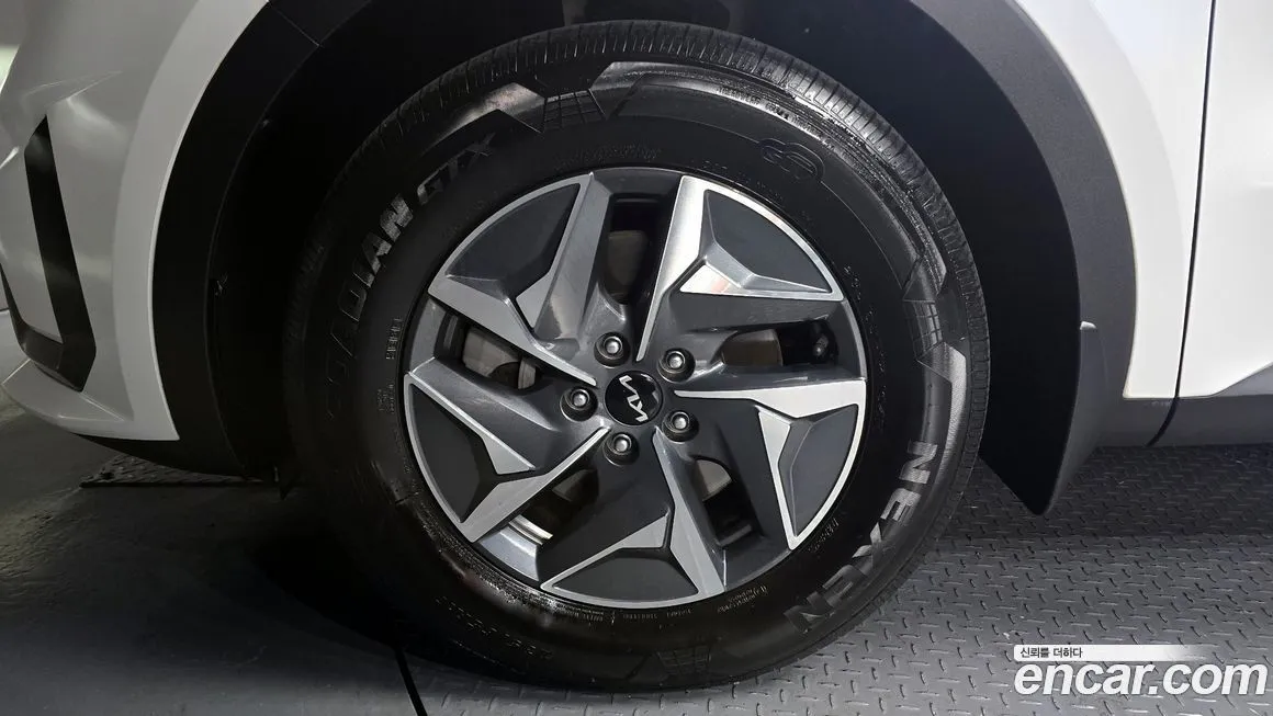 Kia Sorento — фото 5