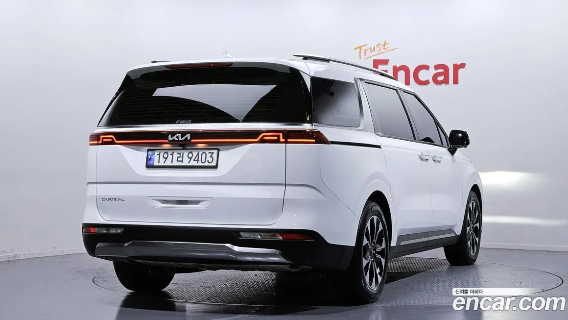 Kia Carnival — фото 2