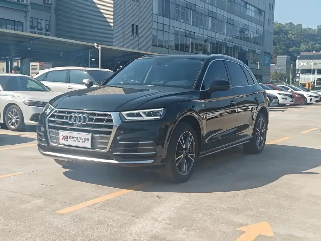 Audi Q5L 2021 из CN, фото 1