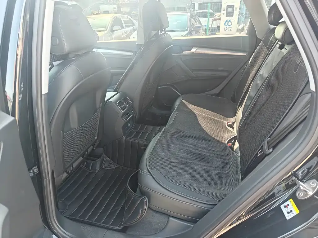 Audi Q5L 2021 из CN, фото 4