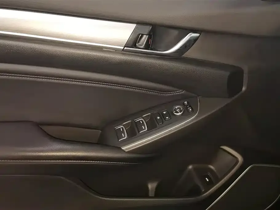 Honda Accord 2022 из CN, фото 10