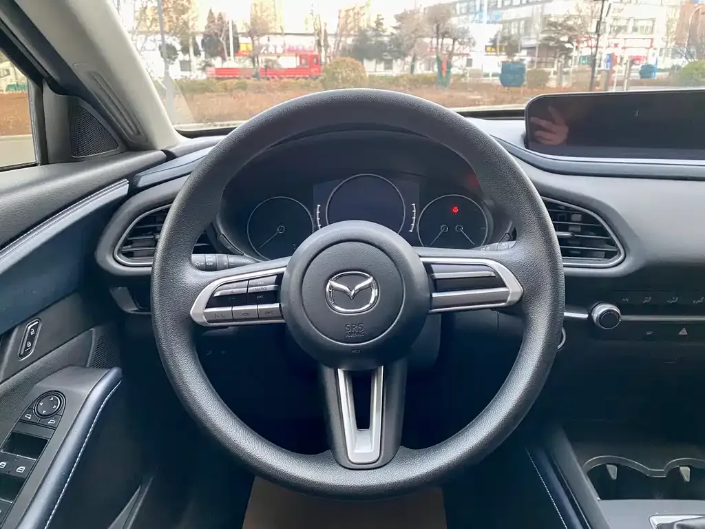 Mazda CX-30 2021 из CN, фото 8