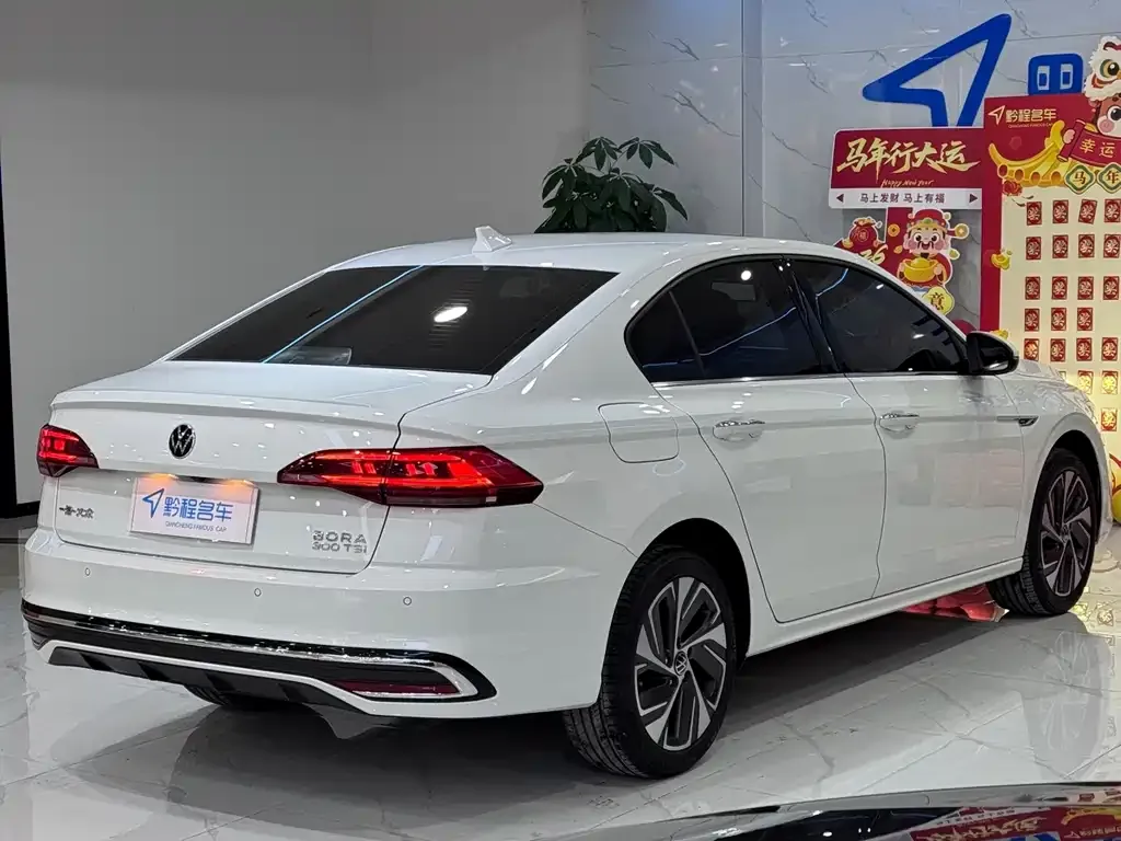Volkswagen Bora 2024 из CN, фото 3