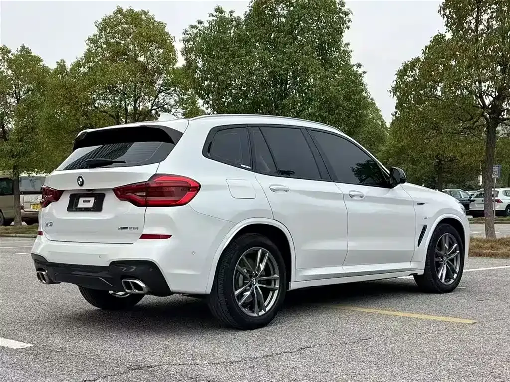 BMW X3 — фото 9