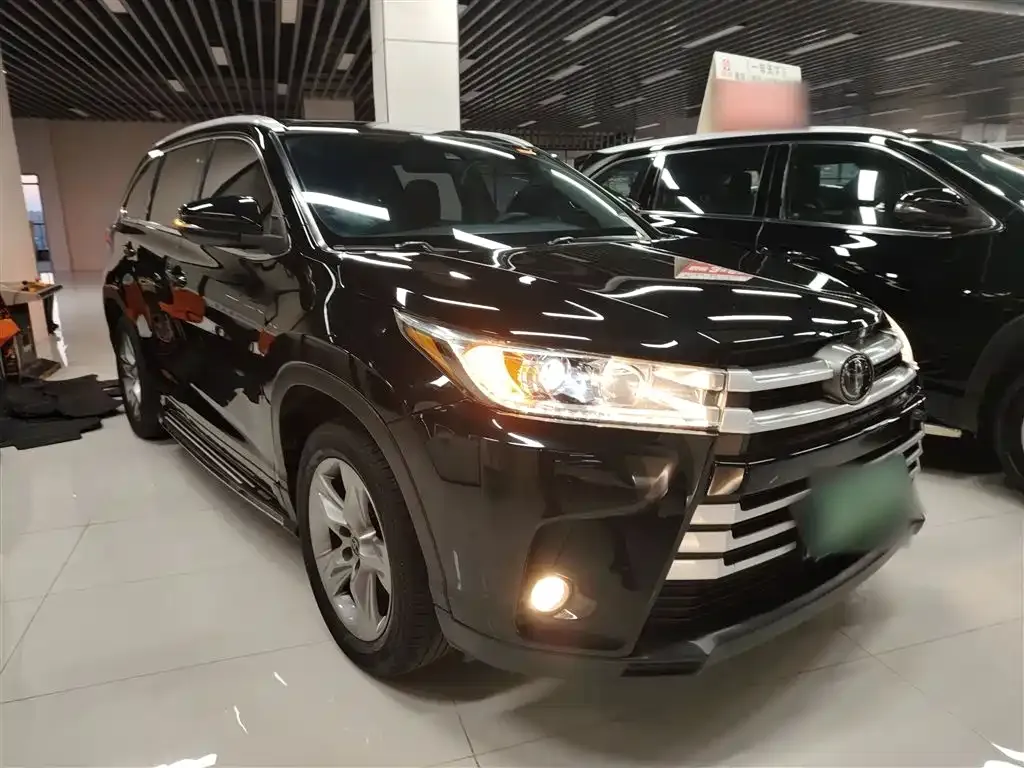 Toyota Highlander 2021 из CN, фото 2
