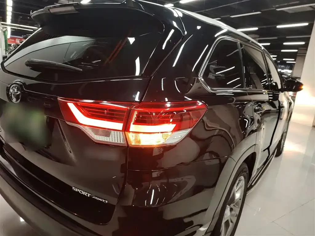 Toyota Highlander 2021 из CN, фото 10