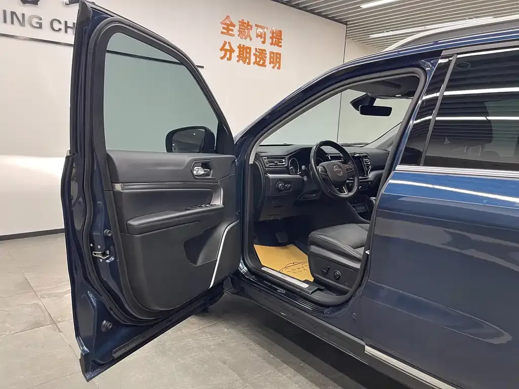 Jeep Grand Commander 2022 из CN, фото 9
