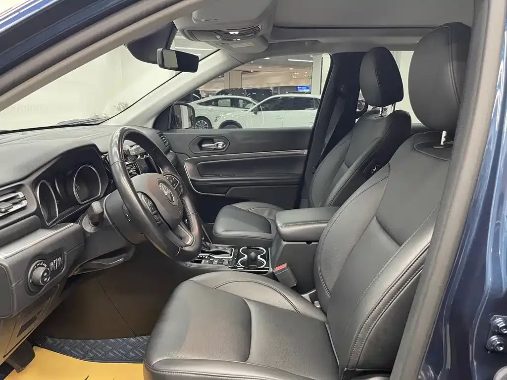 Jeep Grand Commander 2022 из CN, фото 8