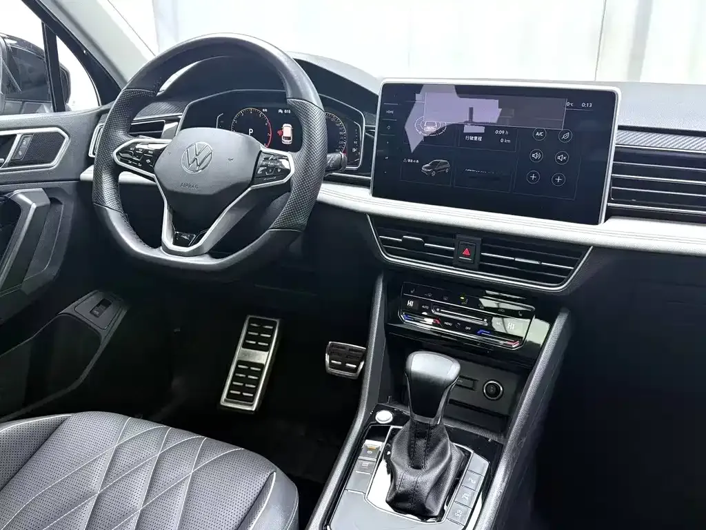 Volkswagen Tiguan L 2022 из CN, фото 7