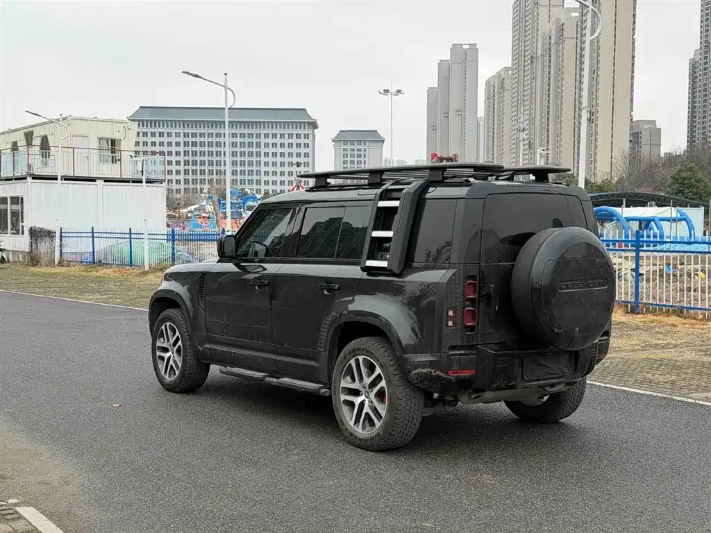 Land Rover Defender — фото 8
