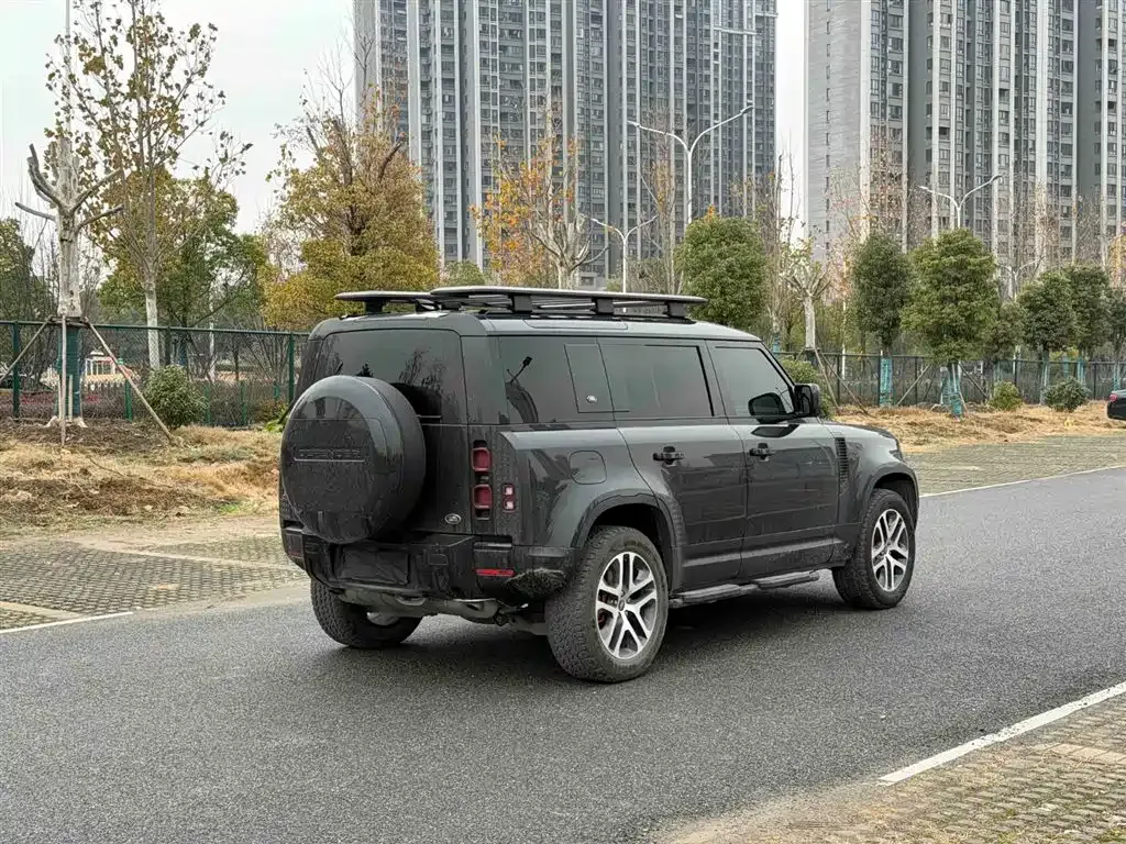 Land Rover Defender — фото 9
