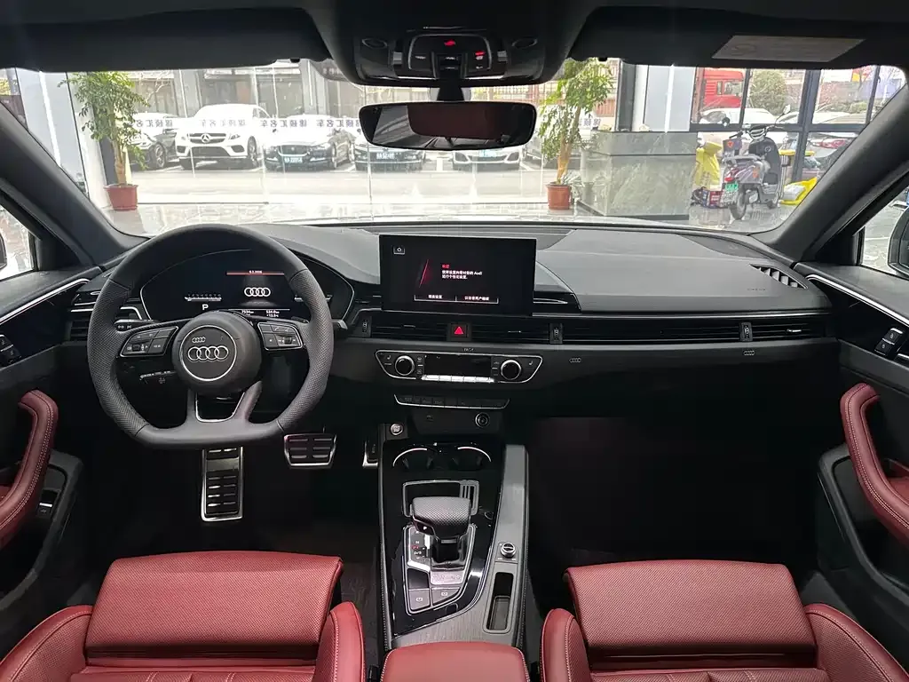 Audi A4L 2024 из CN, фото 4