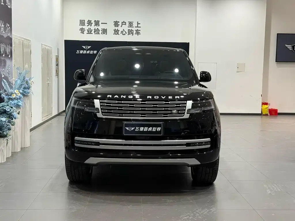Land Rover Range Rover 2025 из CN, фото 2