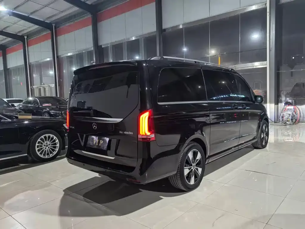 Mercedes-Benz V-Class 2021 из CN, фото 5