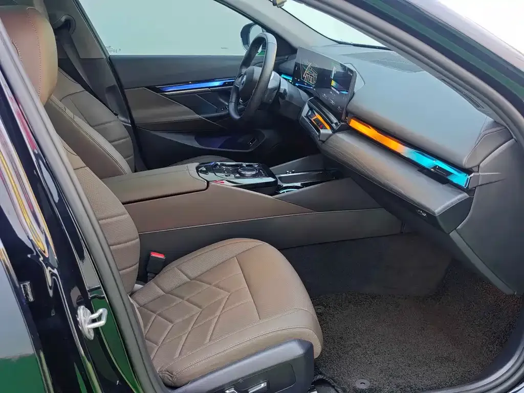 BMW i5 2024 из CN, фото 8