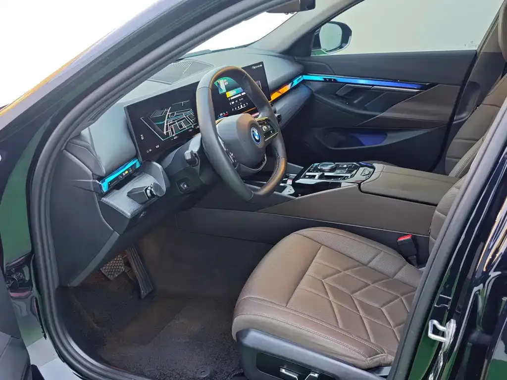 BMW i5 2024 из CN, фото 9