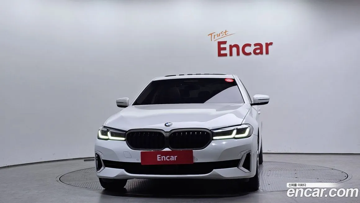 BMW 5-Series 2021 из KR, фото 2