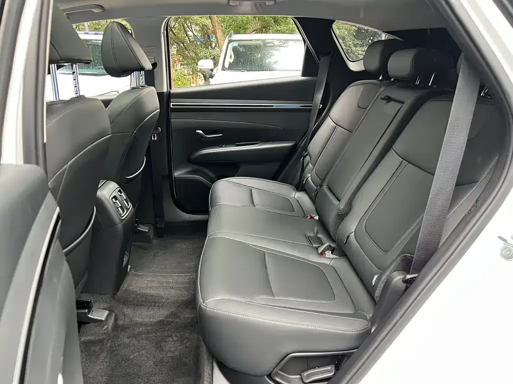 Hyundai Tucson 2022 из CN, фото 7