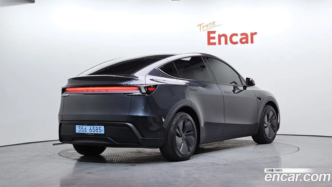 Tesla Model Y — фото 4
