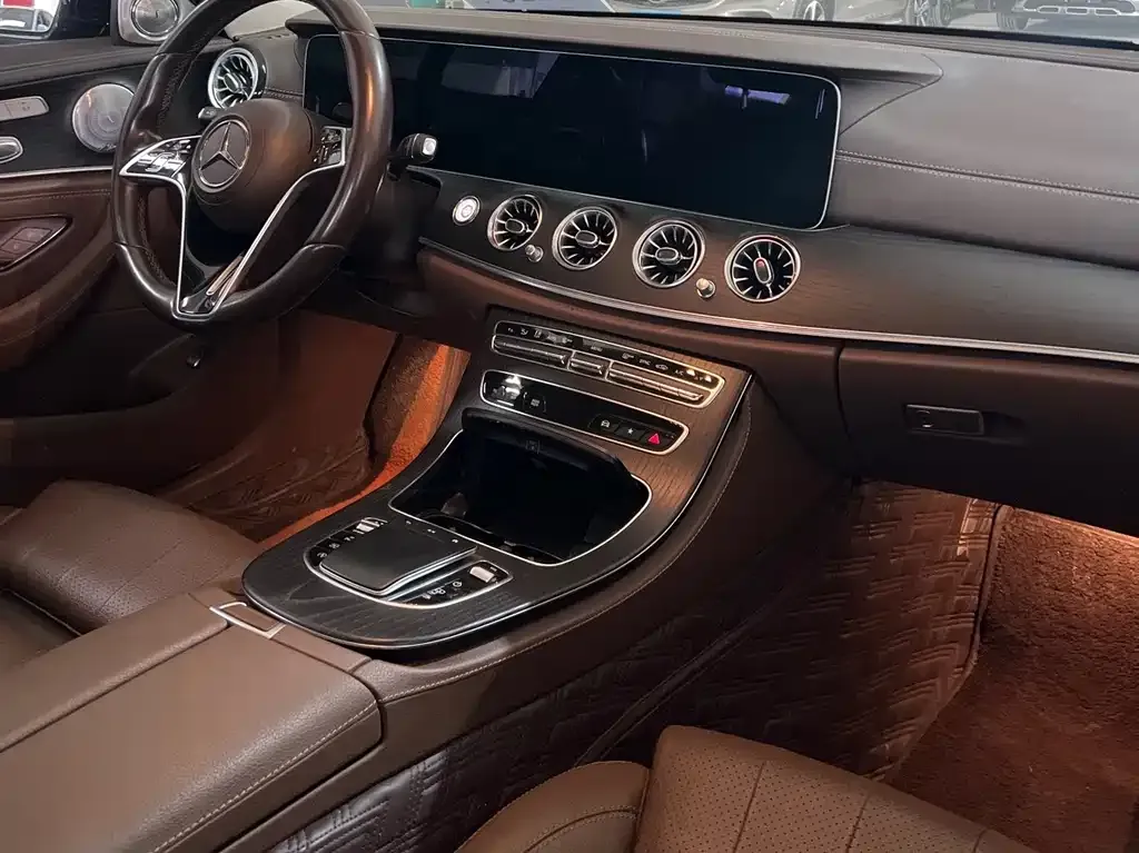 Mercedes-Benz E-Class 2022 из CN, фото 2
