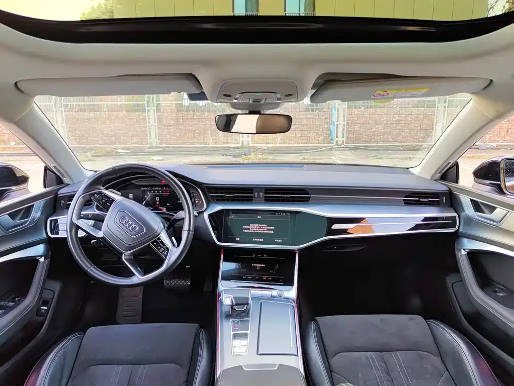 Audi A7L 2024 из CN, фото 4