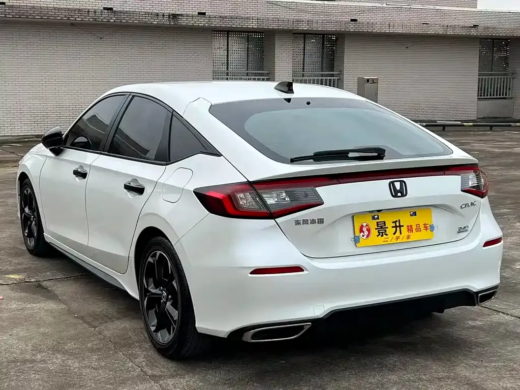 Honda Civic 2023 из CN, фото 2