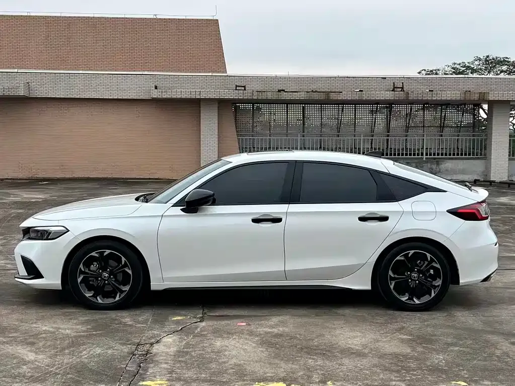 Honda Civic 2023 из CN, фото 6