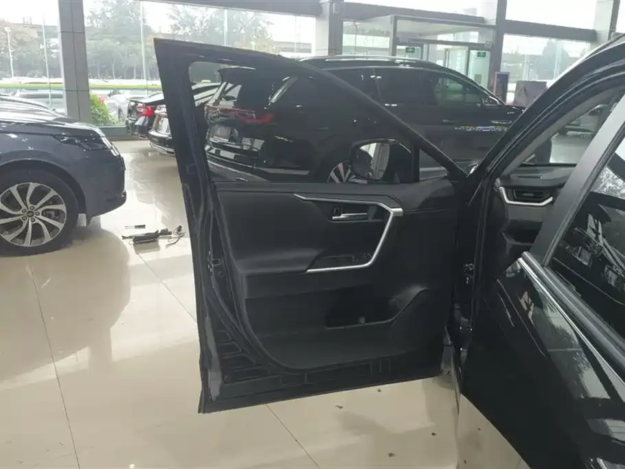 Toyota Wildlander 2021 из CN, фото 10