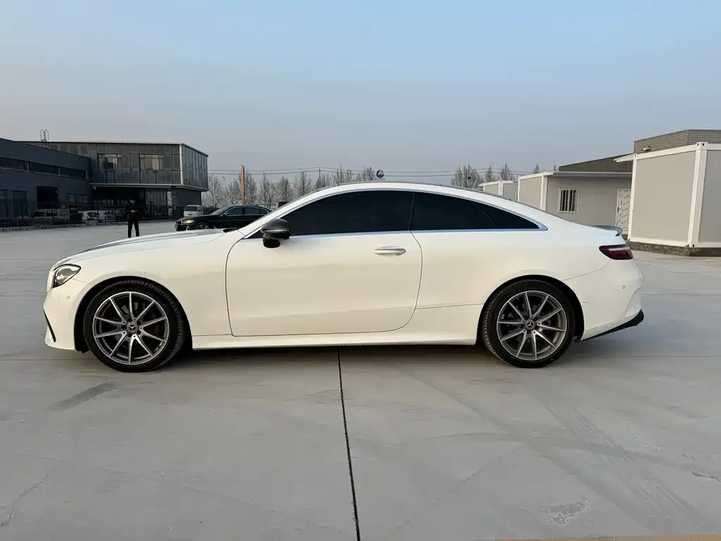 Mercedes-Benz E-Class (Import) 2021 из CN, фото 2
