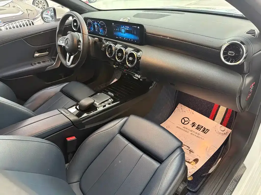 Mercedes-Benz A-Class — фото 10
