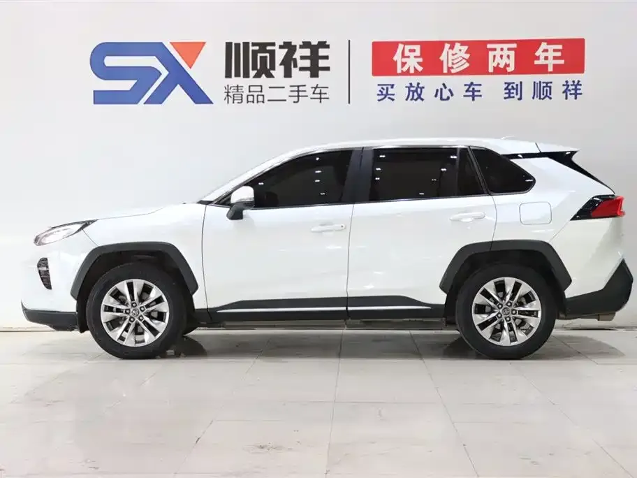 Toyota Wildlander 2022 из CN, фото 4