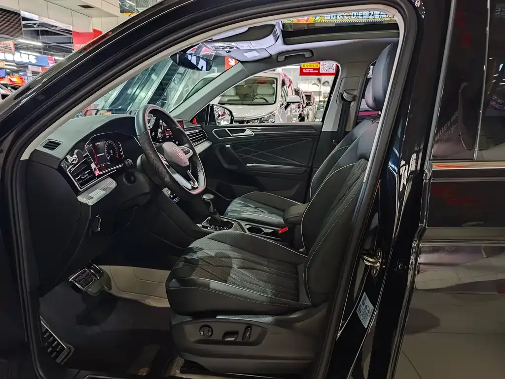 Volkswagen Tiguan L 2024 из CN, фото 5