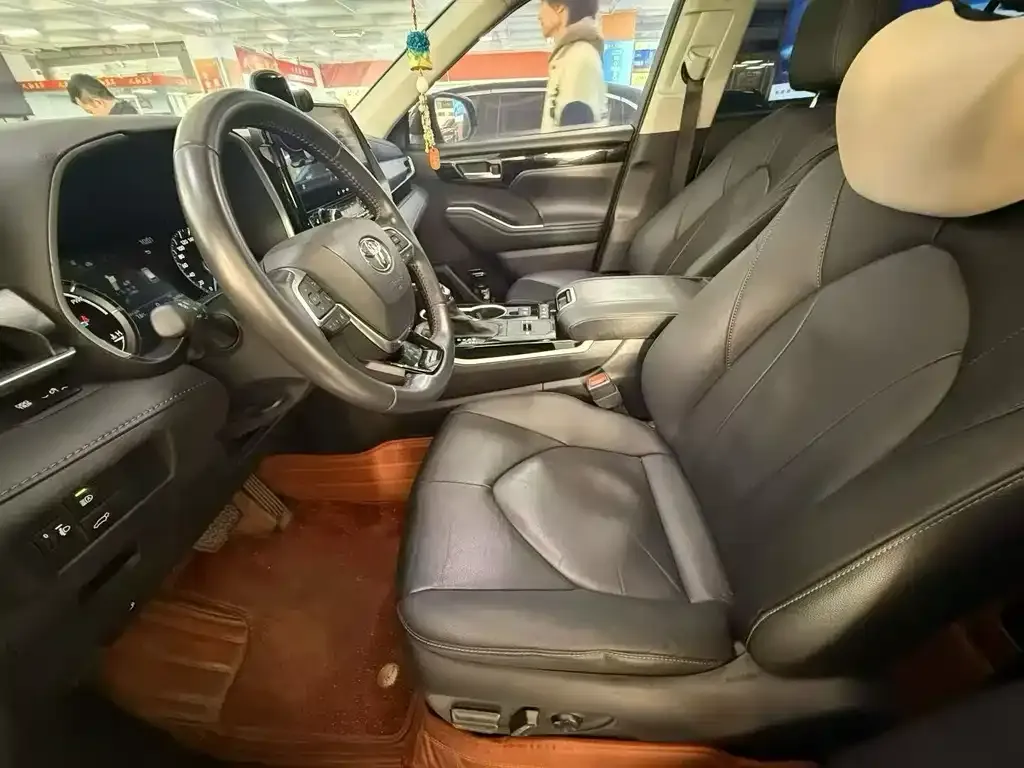 Toyota Highlander 2024 из CN, фото 6