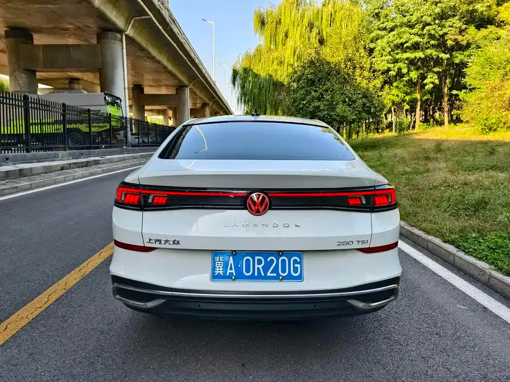 Volkswagen Lamando 2024 из CN, фото 10