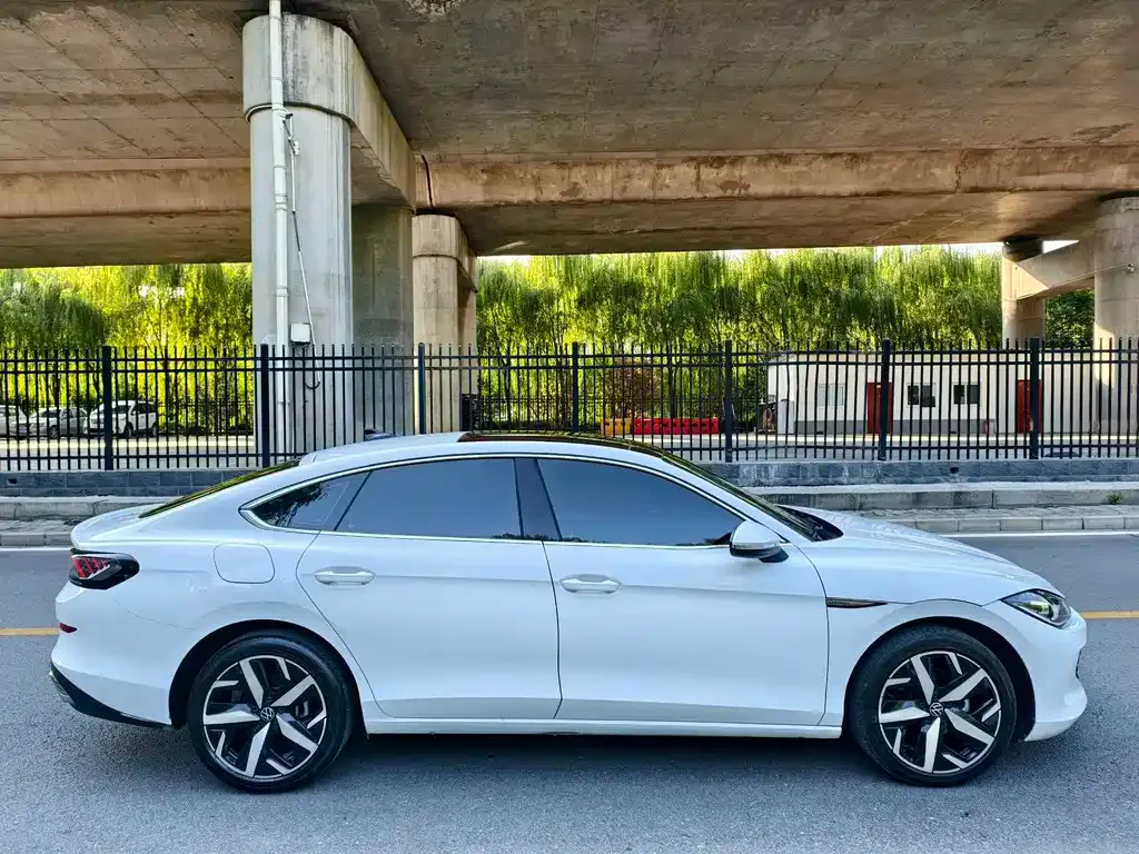 Volkswagen Lamando 2024 из CN, фото 6