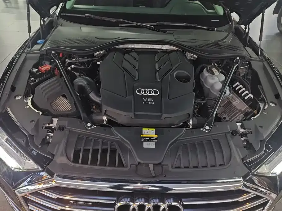Audi A8 2022 из CN, фото 5