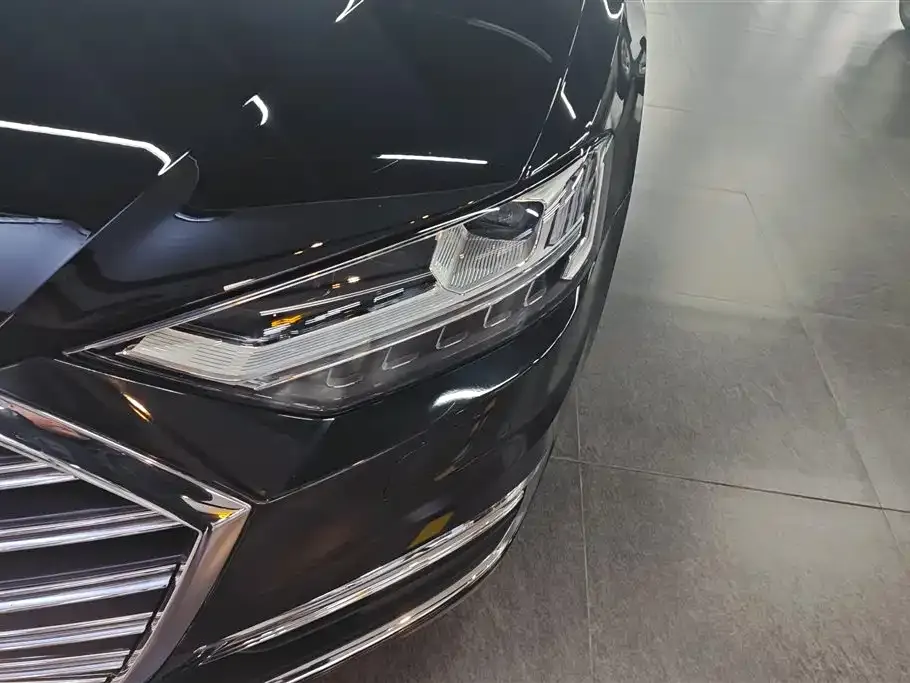 Audi A8 2022 из CN, фото 9