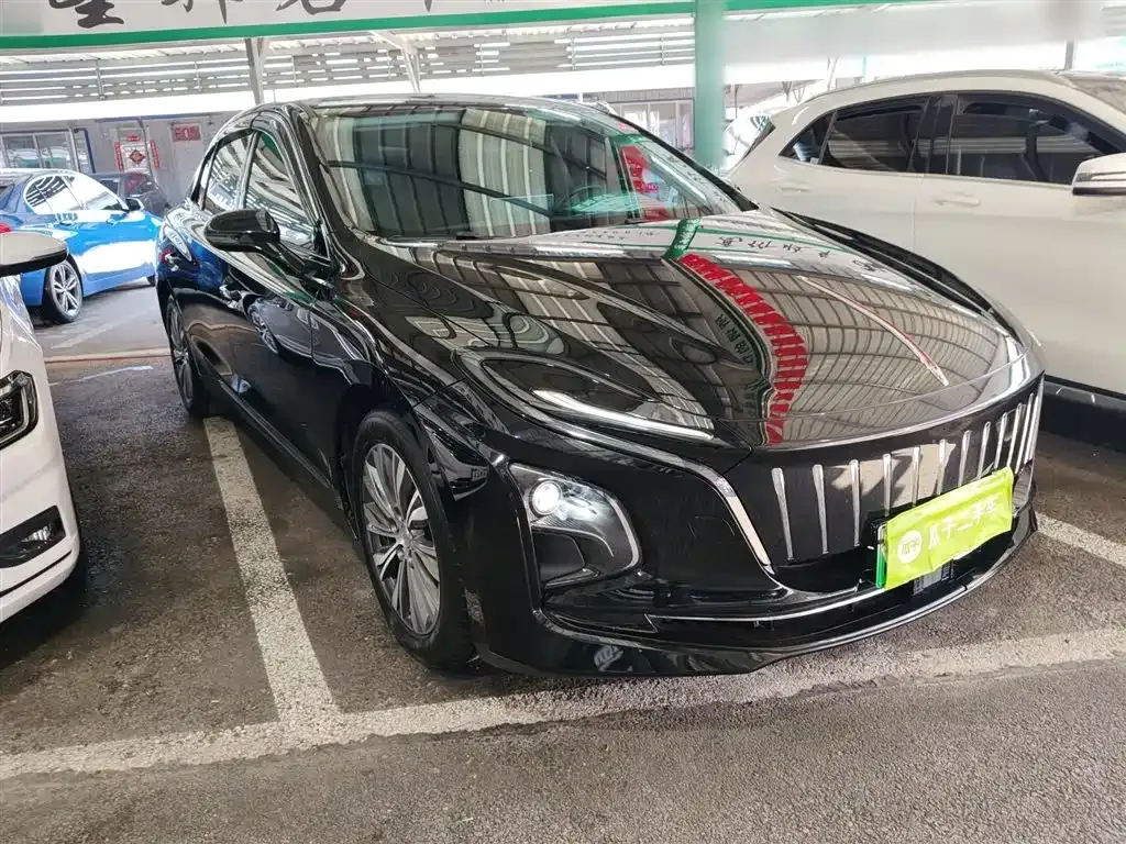 Hongqi E-QM5 — фото 9